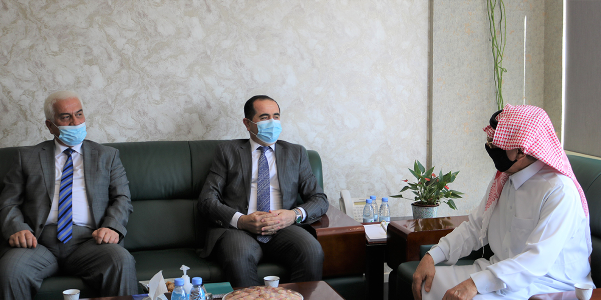 塔吉克斯坦驻沙特大使到访中心
